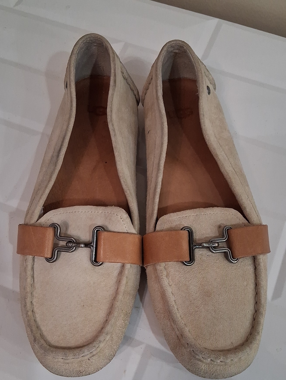 Ugg Aven Suede Driving Moccasins Size 8